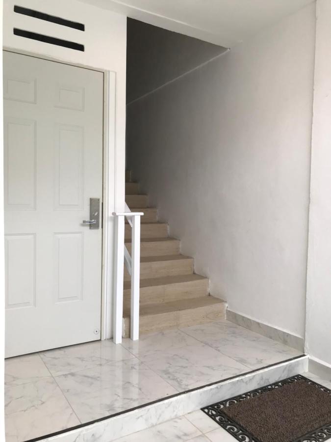 Apartment Depto. Al Lado Del Muelle Ultramar Puerto Juarez *